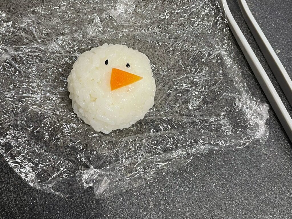 雪だるまおにぎり　顔