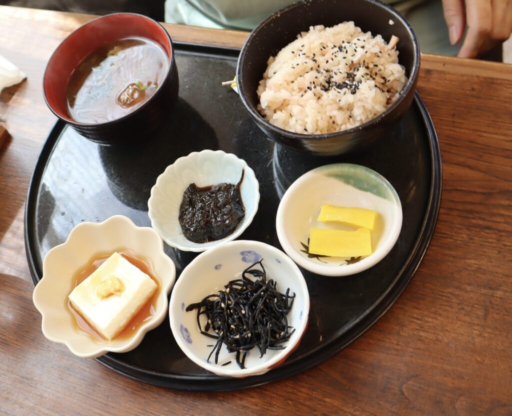 日間賀島　タコ飯