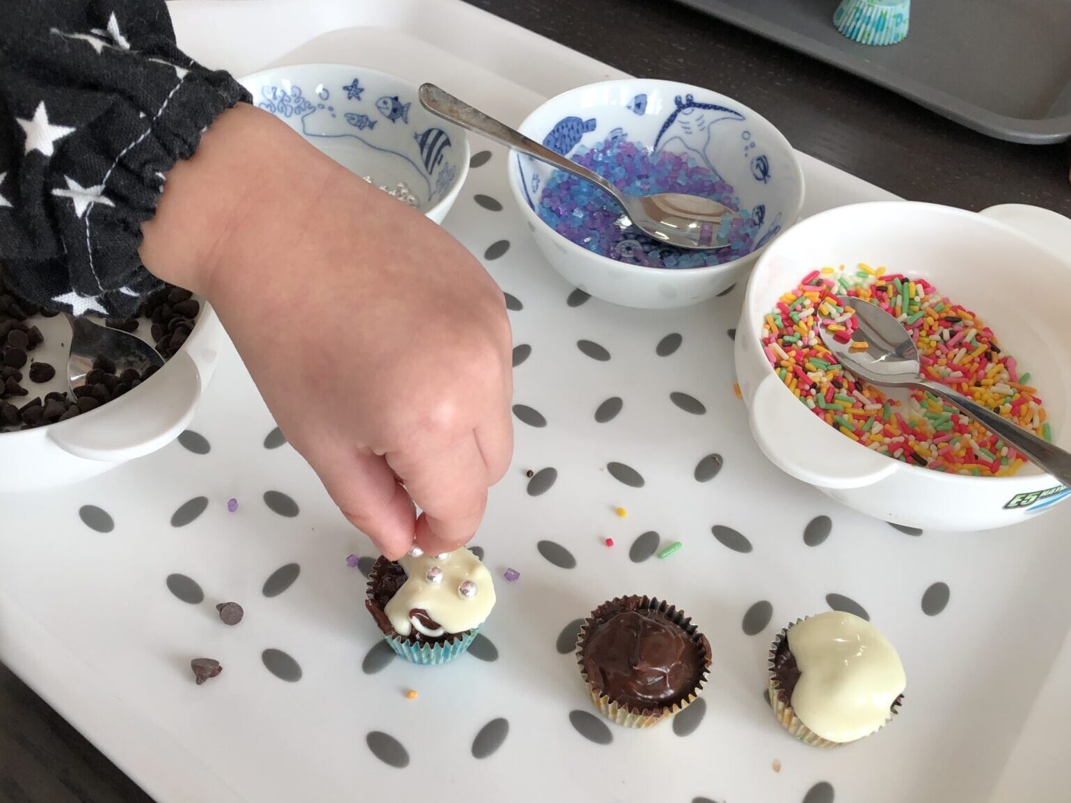 バレンタイン　カップチョコ　トッピング