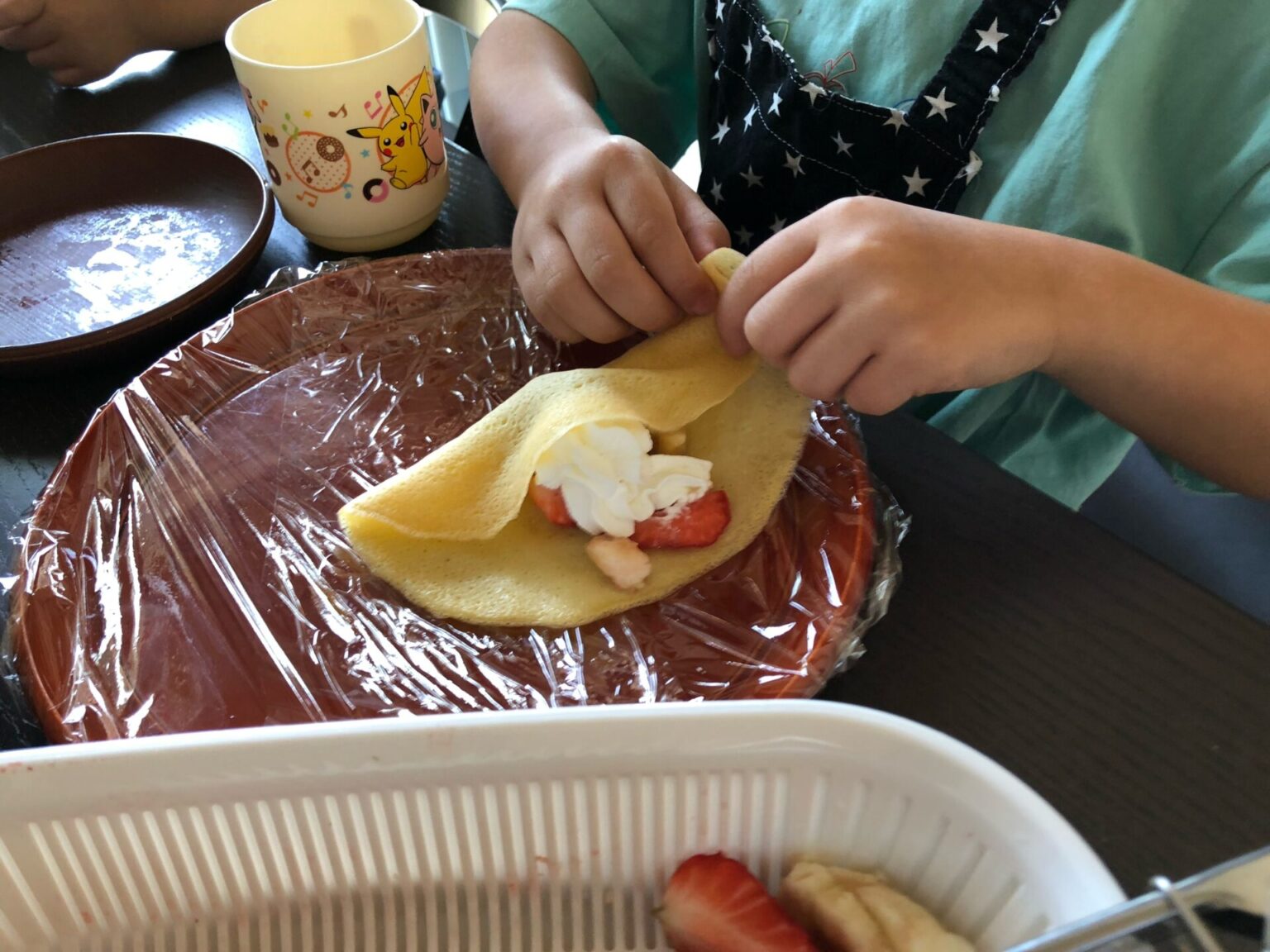 【手作りおやつ】 クレープを作ろう！ ホットプレートで子どもと一緒に生地から手作り♪ | めかぶ …