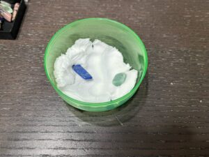 宝石を埋め込む