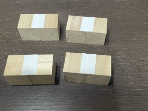 ビニルテープで固定