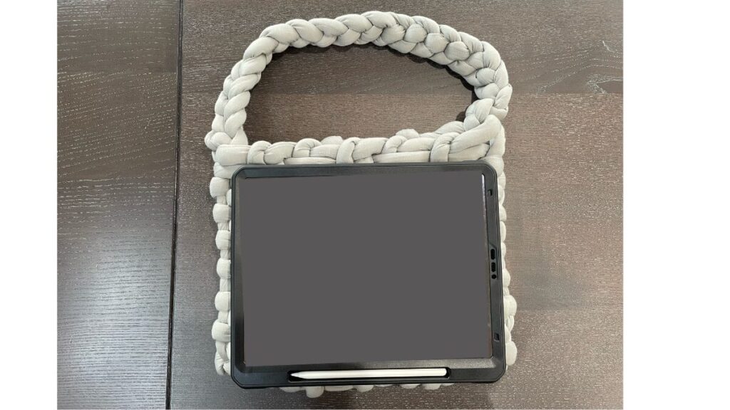 iPad入れるトートバッグ