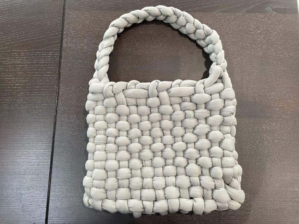 チャンキーヤーンのトートバッグ