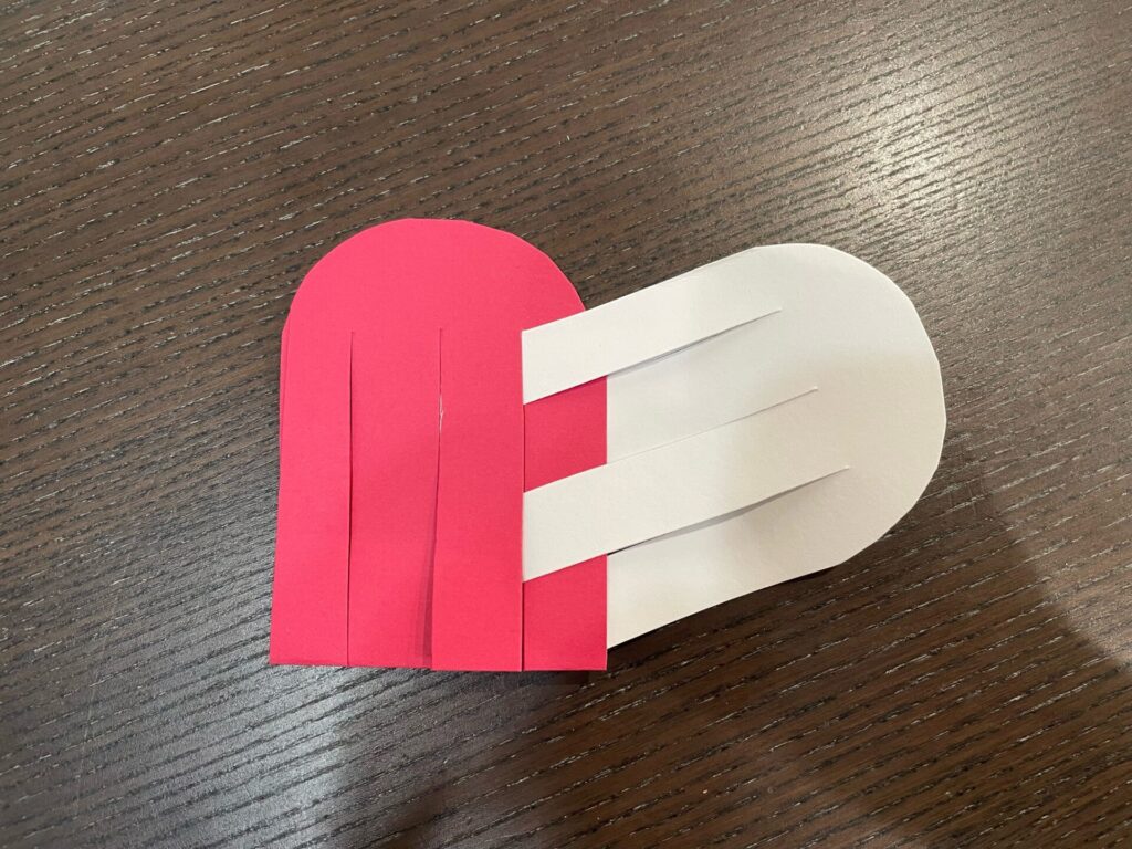 編むクリスマス飾り