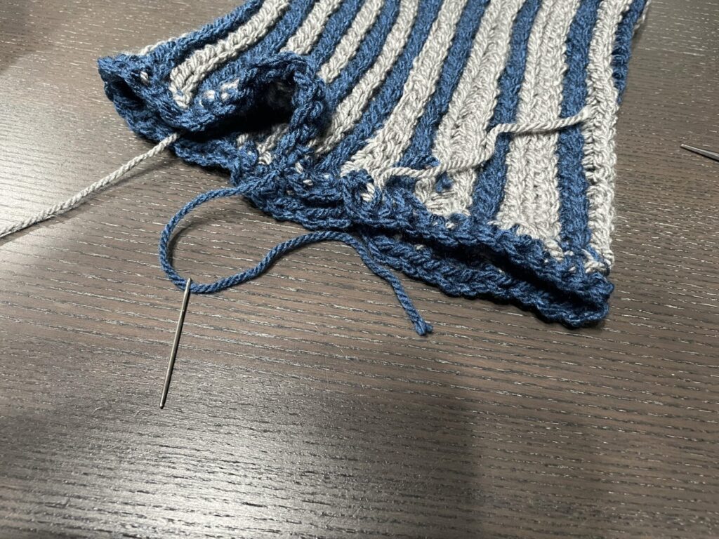 首の入れ口を細編み