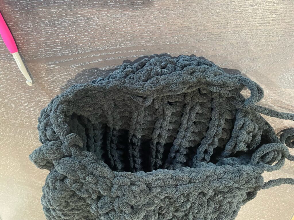 引き抜き編みで合体する