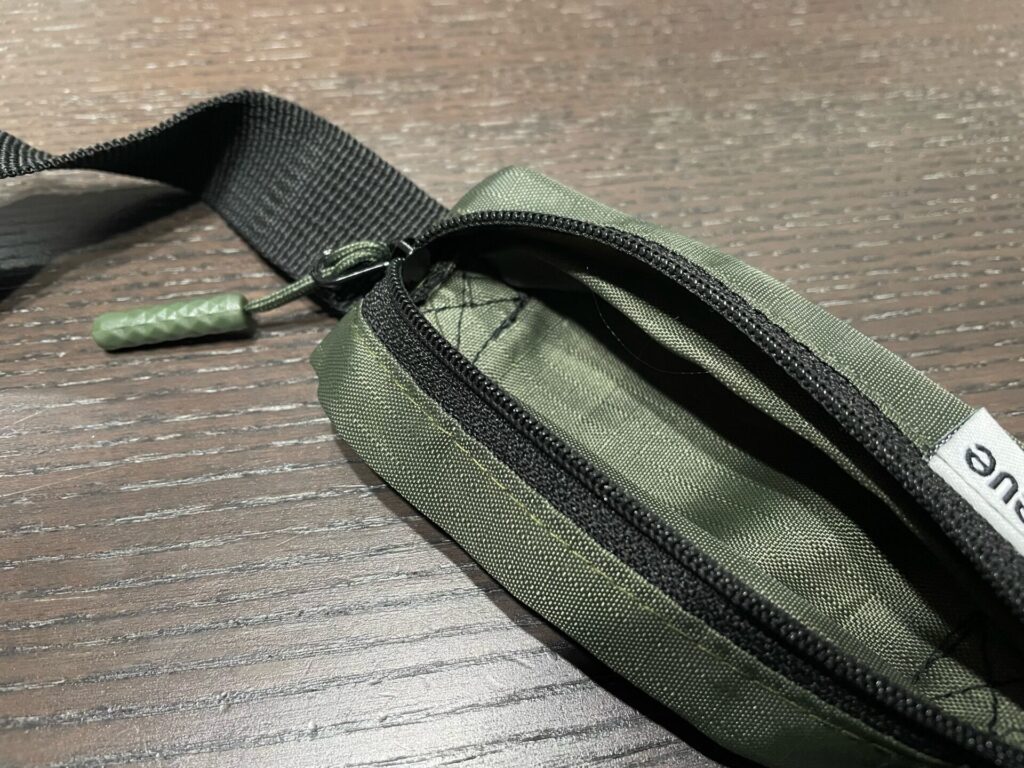 ポーチに縫い付け