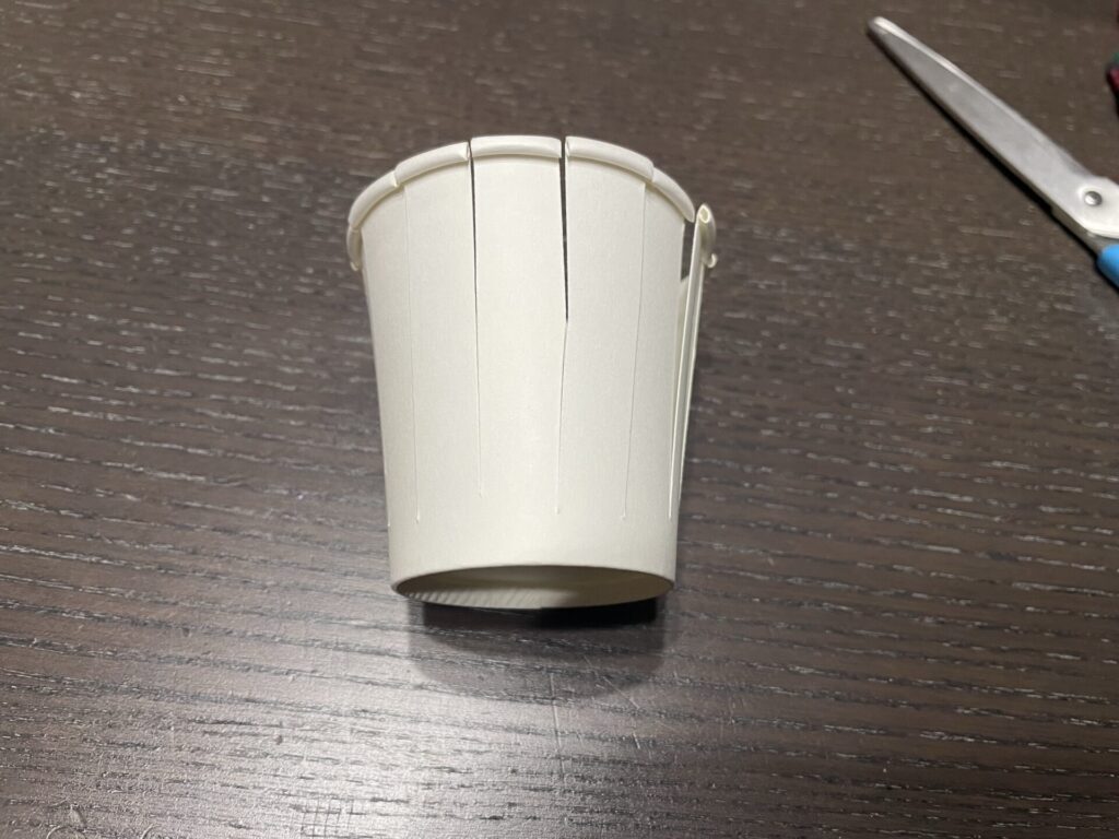 底に両面テープ