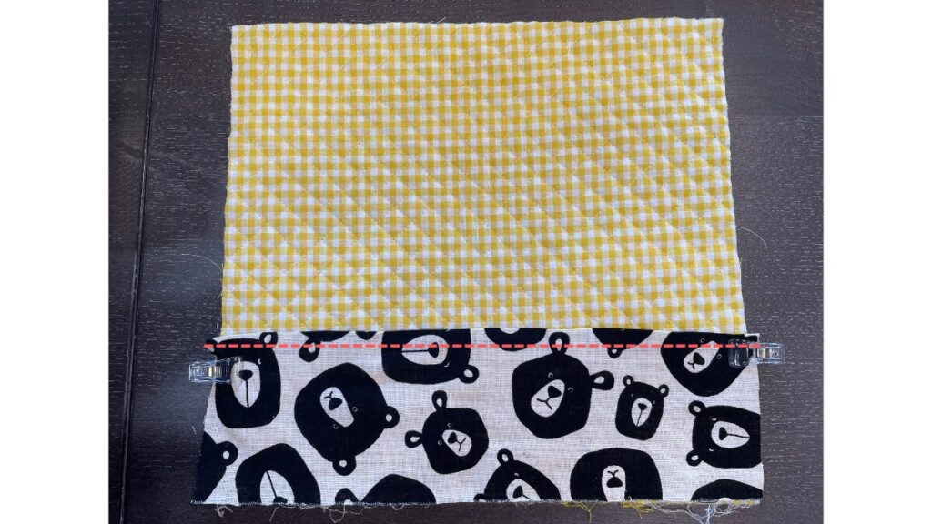 柄布と縫い合わせる