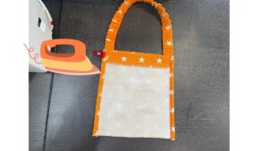 布端を２回折ってアイロン、ミシン