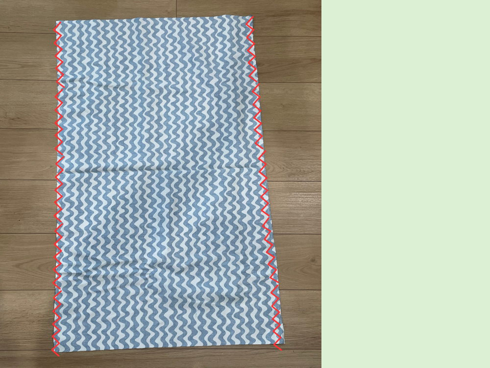 布端にジグザグミシンをかける